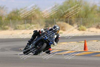 media/Nov-05-2022-SoCal Trackdays (Sat) [[f8d9b725ab]]/Turn 2 (1120am)/